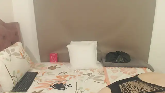 kimberlyjamexxx online show from March 7, 2026, 3:13 am