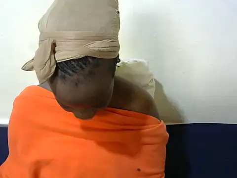 Snapshot of Thicky_kyla chatting on March 1, 2026, 10:15 am Thicky kyla online show from March 1, 2026, 10:15 am