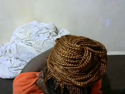 Snapshot of Thicky_kyla chatting on March 21, 2026, 12:34 am Thicky kyla online show from March 21, 2026, 12:34 am