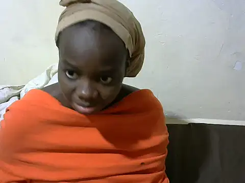 Snapshot of Thicky_kyla chatting on February 16, 2026, 8:29 pm Thicky kyla online show from February 16, 2026, 8:29 pm