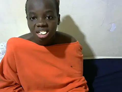 Snapshot of Thicky_kyla chatting on March 18, 2026, 7:48 pm Thicky kyla online show from March 18, 2026, 7:48 pm