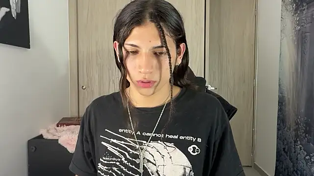 gabriel  manson online show from November 19, 2025, 11:05 pm