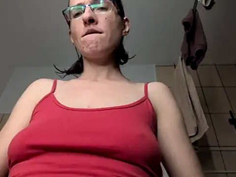 Milky hairy mommy online show from November 9, 2025, 8:46 pm