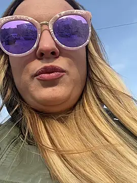 OlgaBuzzz online show from March 5, 2025, 8:54 am