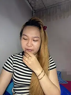 Odette68 online show from June 15, 2026, 11:59 pm