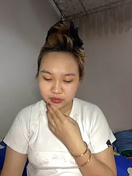 Odette68 online show from June 11, 2026, 12:12 am