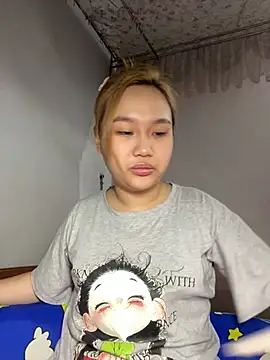 Odette68 online show from April 28, 2026, 11:53 pm