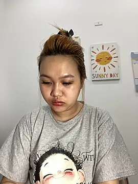 Snapshot of Odette68 chatting on March 13, 2026, 2:05 am Odette68 online show from March 13, 2026, 2:05 am