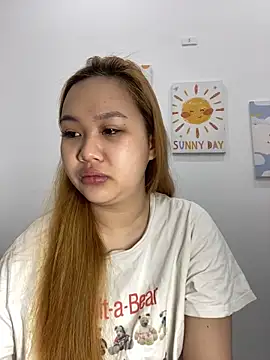 Snapshot of Odette68 chatting on March 10, 2026, 11:31 pm Odette68 online show from March 10, 2026, 11:31 pm