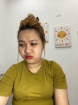 Snapshot of Odette68 chatting on March 16, 2026, 12:18 am Odette68 online show from March 16, 2026, 12:18 am