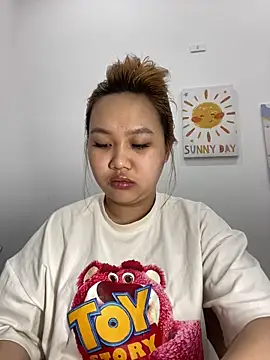 Snapshot of Odette68 chatting on March 17, 2026, 4:59 am Odette68 online show from March 17, 2026, 4:59 am