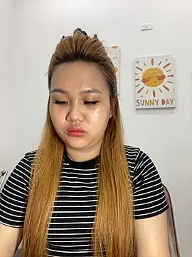 Snapshot of Odette68 chatting on March 6, 2026, 1:11 am Odette68 online show from March 6, 2026, 1:11 am