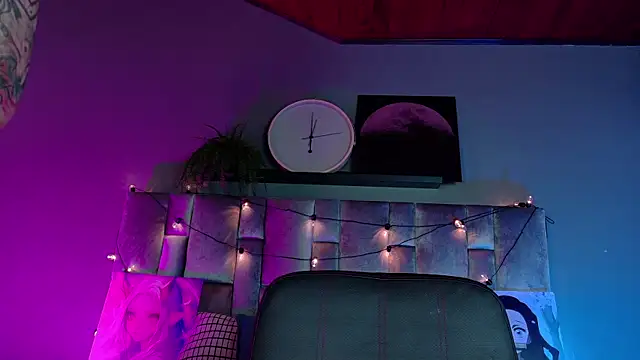 AmbarHills 1 online show from January 12, 2026, 11:39 am