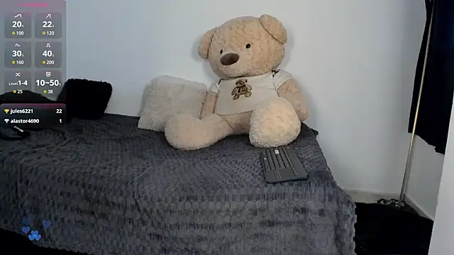 Snapshot of LittleParker chatting on June 22, 2026, 2:58 pm LittleParker online show from June 22, 2026, 2:58 pm