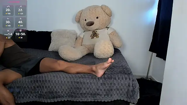 Snapshot of LittleParker chatting on June 26, 2026, 2:23 pm LittleParker online show from June 26, 2026, 2:23 pm