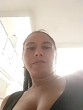 andreu mature online show from November 6, 2025, 10:25 pm