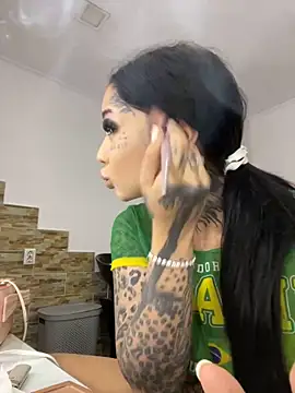 CreamyInkky  online show from September 10, 2025, 2:54 am