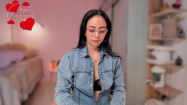 Aleja24Evans online show from February 15, 2026, 6:07 pm