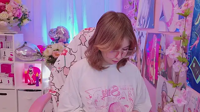 Coconut Mia online show from February 6, 2026, 8:05 pm