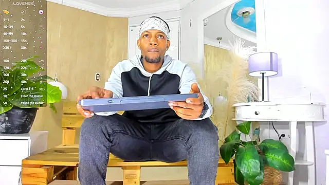 Snapshot of RicoBrown777_ chatting on June 21, 2026, 3:56 am RicoBrown777 online show from June 21, 2026, 3:56 am