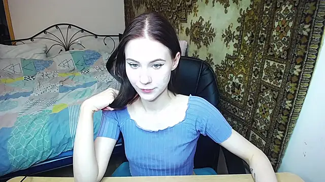 Olivia Graceee online show from July 2, 2026, 10:10 am