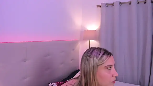 Snapshot of MissMaria chatting on February 25, 2026, 3:29 am MissMaria online show from February 25, 2026, 3:29 am