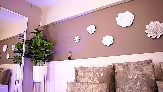 AylinMillerxs online show from October 14, 2025, 8:09 pm