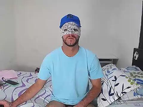 Snapshot of dirty_boy_horny chatting on December 5, 2025, 4:22 am dirty boy horny online show from December 5, 2025, 4:22 am