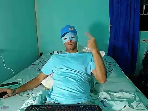 Snapshot of dirty_boy_horny chatting on January 18, 2026, 3:43 am dirty boy horny online show from January 18, 2026, 3:43 am