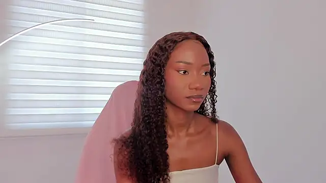 Snapshot of SavannahWildee chatting on June 22, 2026, 2:25 pm SavannahWildee online show from June 22, 2026, 2:25 pm