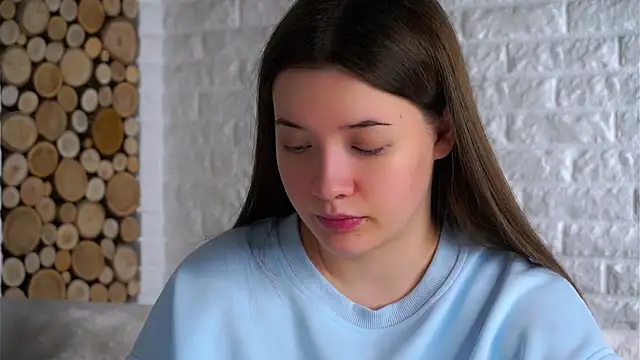 LowOncoming online show from November 10, 2025, 2:05 am