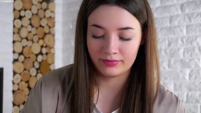 Snapshot of LowOncoming chatting on March 14, 2026, 1:55 am LowOncoming online show from March 14, 2026, 1:55 am