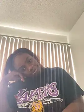 LillShayy online show from September 25, 2025, 2:23 pm