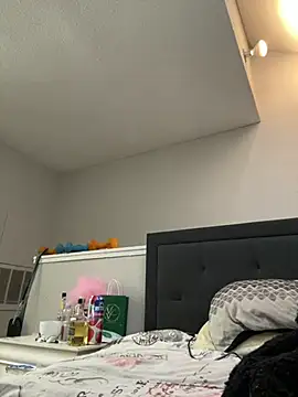 LillShayy online show from February 13, 2025, 5:48 am