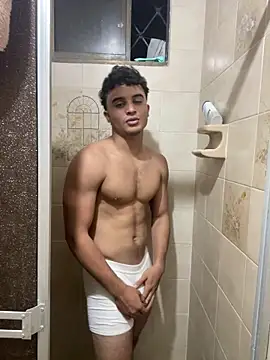 Snapshot of Mentriplex chatting on September 13, 2025, 12:32 am Mentriplex online show from September 13, 2025, 12:32 am