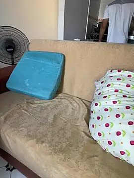 Snapshot of Mentriplex chatting on December 21, 2024, 8:10 pm Mentriplex online show from December 21, 2024, 8:10 pm