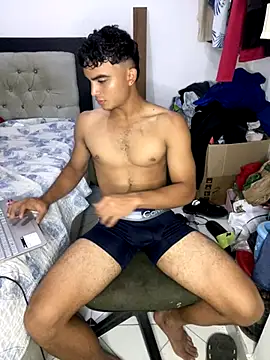 Snapshot of Mentriplex chatting on December 3, 2024, 1:03 am Mentriplex online show from December 3, 2024, 1:03 am