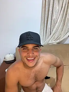 Snapshot of Mentriplex chatting on September 23, 2025, 4:30 am Mentriplex online show from September 23, 2025, 4:30 am