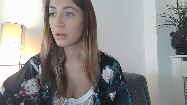 Pollypearson online show from January 8, 2025, 11:21 am