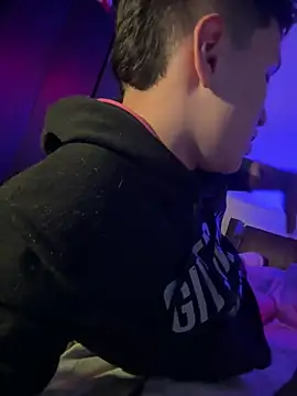 pipeynick online show from December 10, 2024, 10:26 pm