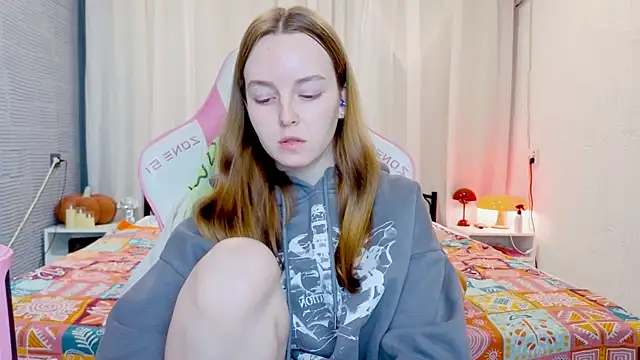 Wild  flowers online show from November 26, 2025, 6:30 pm