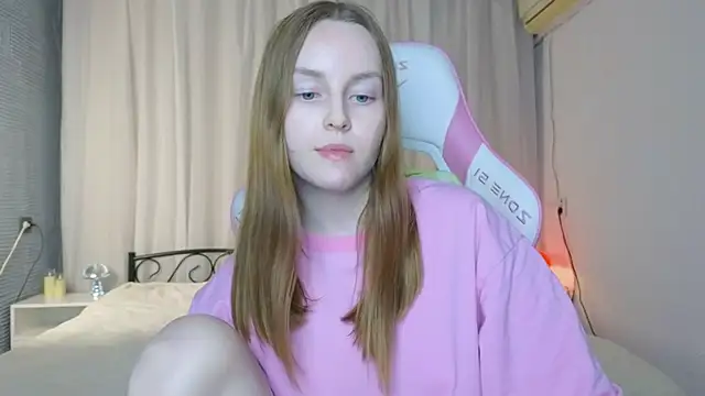 Wild  flowers online show from September 28, 2025, 9:33 pm