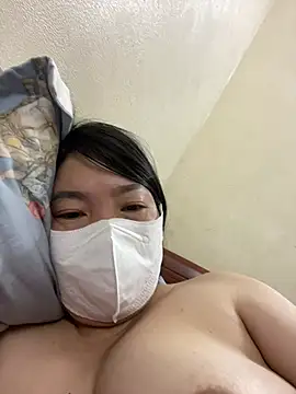 Hachi Sweetbabie  online show from June 17, 2026, 11:14 pm
