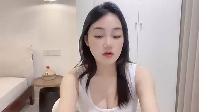 Snapshot of cloud8822 chatting on June 21, 2026, 1:39 pm cloud8822 online show from June 21, 2026, 1:39 pm