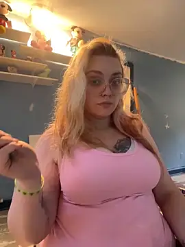 Lalalynn online show from May 6, 2026, 12:58 am