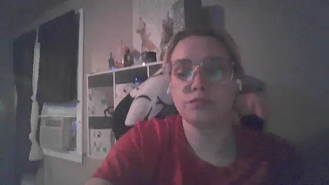 Lalalynn online show from June 11, 2026, 6:21 am