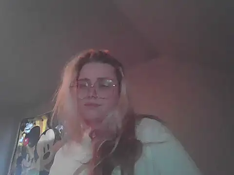 Lalalynn online show from May 8, 2026, 11:30 pm