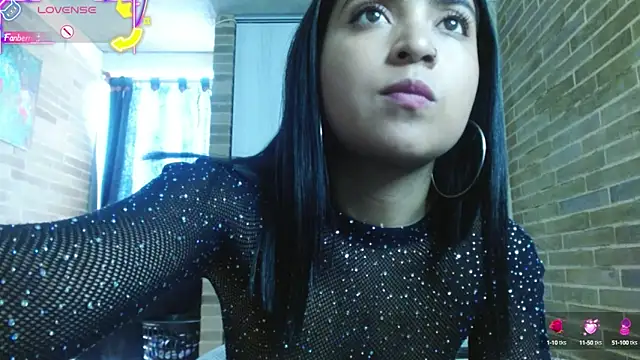 helenacyruss online show from October 2, 2025, 8:01 pm