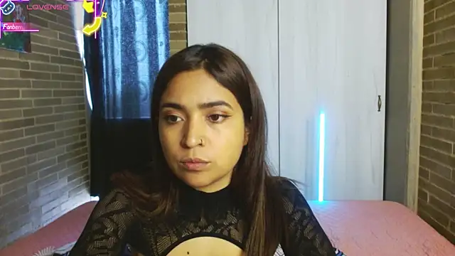 helenacyruss online show from September 30, 2025, 4:57 pm