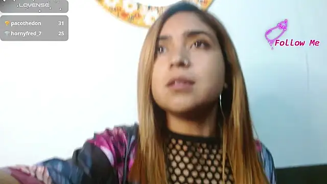 helenacyruss online show from March 11, 2025, 11:47 pm